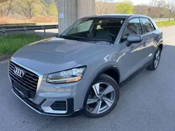 Quantumgrau Gebraucht 2020 Audi Q2 Design SUV | 17.975 € (Guter Preis)