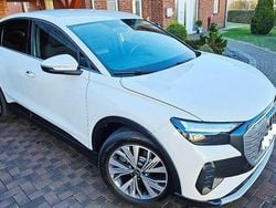 Weiß Gebraucht 2022 Audi Q4 e-tron Advanced SUV | 23.400 € (Superpreis)