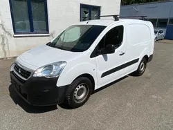 Weiß Gebraucht 2017 Peugeot Partner Van / Kleinbus | 7.900 € (Guter Preis)