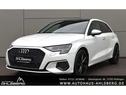 Gletscherweiß (metallic) Gebraucht 2021 Audi A3 Advanced Kombi | 28.600 € (Teuer)