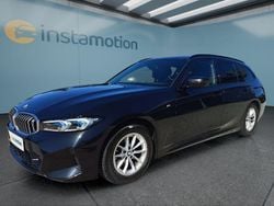 Schwarz Gebraucht 2023 BMW 318 M Sport Kombi | 34.699 € (Fairer Preis)