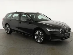 Onyx schwarz metallic (metallic) Gebraucht 2024 Skoda Superb Selection Kombi | 41.495 € (Fairer Preis)