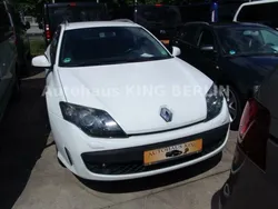 Weiß Gebraucht 2011 Renault Laguna III Sportway Kombi | 4.700 € (Fairer Preis)