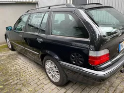 Schwarz Gebraucht 1997 BMW 316 Kombi | 2.000 € (Fairer Preis)