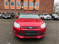 Rot Gebraucht 2014 Ford Focus Kombi | 2.400 € (Superpreis)
