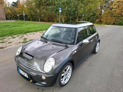 Grau Gebraucht 2006 Mini Cooper S Kleinwagen | 9.999 € (Teuer)