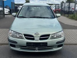 Grün Gebraucht 2001 Nissan Almera Acenta Limousine | 2.990 € (Etwas zu teuer)