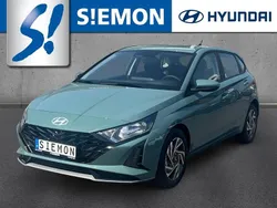 Gruen Neu 2025 Hyundai i20 Trend Limousine | 22.330 € (Guter Preis)