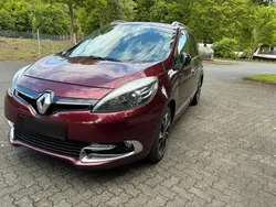 Violet Gebraucht 2015 Renault Grand Scénic III Bose Edition Van / Kleinbus | 5.500 € (Guter Preis)