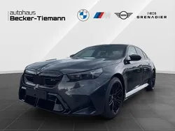 Grau Neu 2025 BMW M5 Sport Line Limousine | 146.900 € (Fairer Preis)
