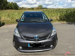 Grau Gebraucht 2014 Toyota Prius+ Comfort Van / Kleinbus | 17.000 € (Etwas zu teuer)