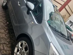 Grau Gebraucht 2010 Opel Meriva Innovation Van / Kleinbus | 4.450 € (Fairer Preis)