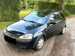 Blau Gebraucht 2000 Opel Corsa Kleinwagen | 750 € (Guter Preis)