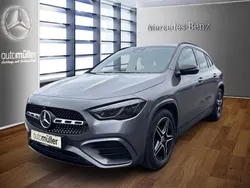 Grau Gebraucht 2024 Mercedes GLA200 Night SUV | 40.990 € (Etwas zu teuer)