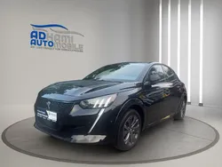 Schwarz Gebraucht 2021 Peugeot e-208 GT Kleinwagen | 14.879 € (Superpreis)