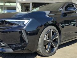 Schwarz Gebraucht 2022 Opel Astra Edition Limousine | 22.990 € (Guter Preis)