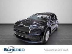 Blackmagic perleffekt (metallic) Gebraucht 2023 Skoda Enyaq iV SUV | 23.980 € (Fairer Preis)