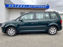 Grün Gebraucht 2013 VW Touran Trendline Van / Kleinbus | 7.500 € (Guter Preis)