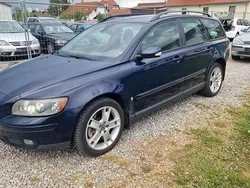 Deep blue solid / solid Gebraucht 2005 Volvo V50 Momentum Kombi | 6.699 €
