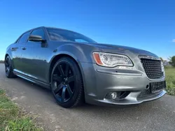 Grau Gebraucht 2012 Chrysler 300C Limousine | 17.999 €