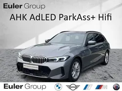 Grau Gebraucht 2024 BMW 330 Performance Kombi | 51.733 € (Fairer Preis)