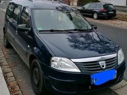 Blau Gebraucht 2011 Dacia Logan MCV Kombi | 3.999 € (Etwas zu teuer)
