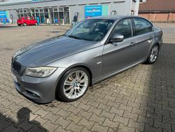 Grau Gebraucht 2009 BMW 318 M Performance Limousine | 3.999 € (Superpreis)