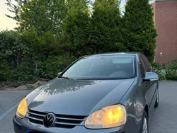 Grau Gebraucht 2004 VW Golf IV Comfortline Limousine | 4.150 € (Etwas zu teuer)
