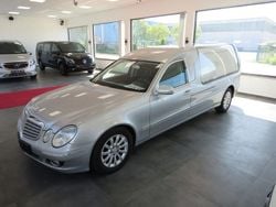 Silber Gebraucht 2007 Mercedes E220 Limousine | 13.950 €