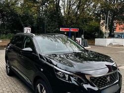 Schwarz Gebraucht 2018 Peugeot 5008 Van / Kleinbus | 15.000 € (Teuer)