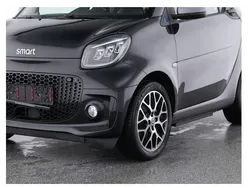 Schwarz Gebraucht 2023 Smart ForTwo Electric Drive Prime Kleinwagen | 14.800 € (Fairer Preis)