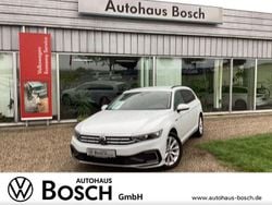 Gletscherweiss Gebraucht 2022 VW Passat GTE Kombi | 19.910 € (Guter Preis)