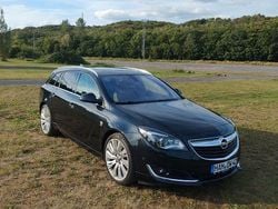 Schwarz Gebraucht 2016 Opel Insignia Sport Kombi | 11.800 € (Fairer Preis)