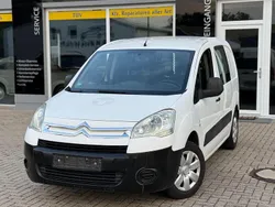 Weiß Gebraucht 2010 Citroën Berlingo Van / Kleinbus | 3.999 € (Guter Preis)