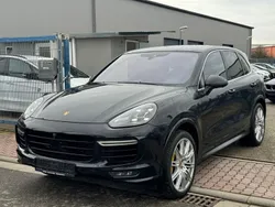 Tiefschwarzmetallic Gebraucht 2016 Porsche Cayenne Turbo S Sport SUV | 36.900 € (Superpreis)