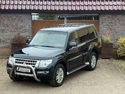 Malachitgrün (p) Gebraucht 2017 Mitsubishi Pajero SUV | 26.900 € (Guter Preis)