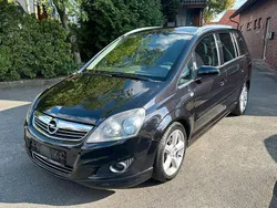 Schwarz Gebraucht 2008 Opel Zafira Sport Van / Kleinbus | 6.480 € (Teuer)