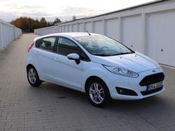 Weiß Gebraucht 2017 Ford Fiesta Kleinwagen | 11.000 € (Teuer)