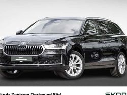 Schwarz Gebraucht 2025 Skoda Superb Selection Kombi | 56.663 €
