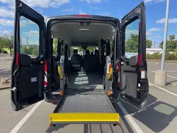 Schwarz Gebraucht 2015 Ford Transit Van / Kleinbus | 13.500 € (Fairer Preis)
