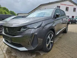 Lackierung platinium Gebraucht 2024 Peugeot 5008 Allure Van / Kleinbus | 27.900 € (Superpreis)