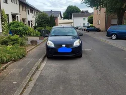 Blau Gebraucht 2010 Dacia Sandero Kleinwagen | 1.200 € (Superpreis)