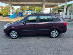 Rot Gebraucht 2012 Skoda Fabia Elegance Kombi | 3.500 € (Superpreis)