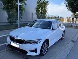 Weiß Gebraucht 2020 BMW 330e Sport Line Limousine | 26.000 € (Fairer Preis)
