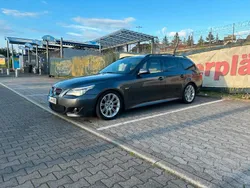 Grau Gebraucht 2010 BMW 525 M Sport Kombi | 8.450 € (Fairer Preis)
