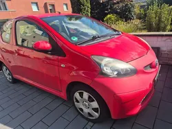 Rot Gebraucht 2008 Toyota Aygo Kleinwagen | 1.600 € (Guter Preis)