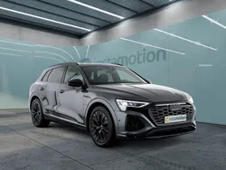 Grau Gebraucht 2023 Audi Q8 e-tron S-Line SUV | 58.420 € (Etwas zu teuer)