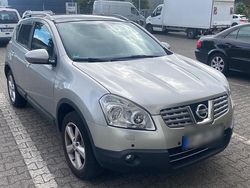 Silber Gebraucht 2010 Nissan Qashqai SUV | 5.600 €