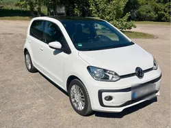 Weiß Gebraucht 2016 VW up! Highline Kleinwagen | 8.000 € (Fairer Preis)