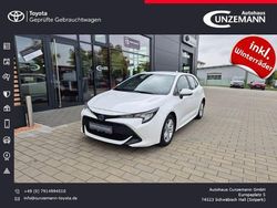 Weiss Gebraucht 2022 Toyota Corolla Hybrid Comfort Limousine | 18.770 € (Guter Preis)